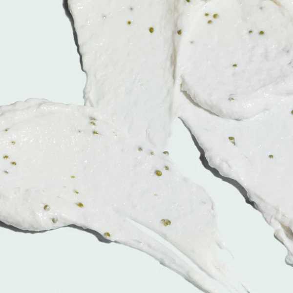 ILLUMA soin nettoyant et exfoliant illuminateur intense
